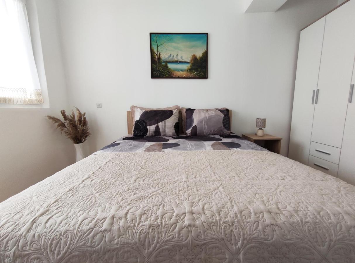 Charming & Spacious 2 Bedroom Apartment With A Gorgeous 8Th-Floor View Ohri Dış mekan fotoğraf